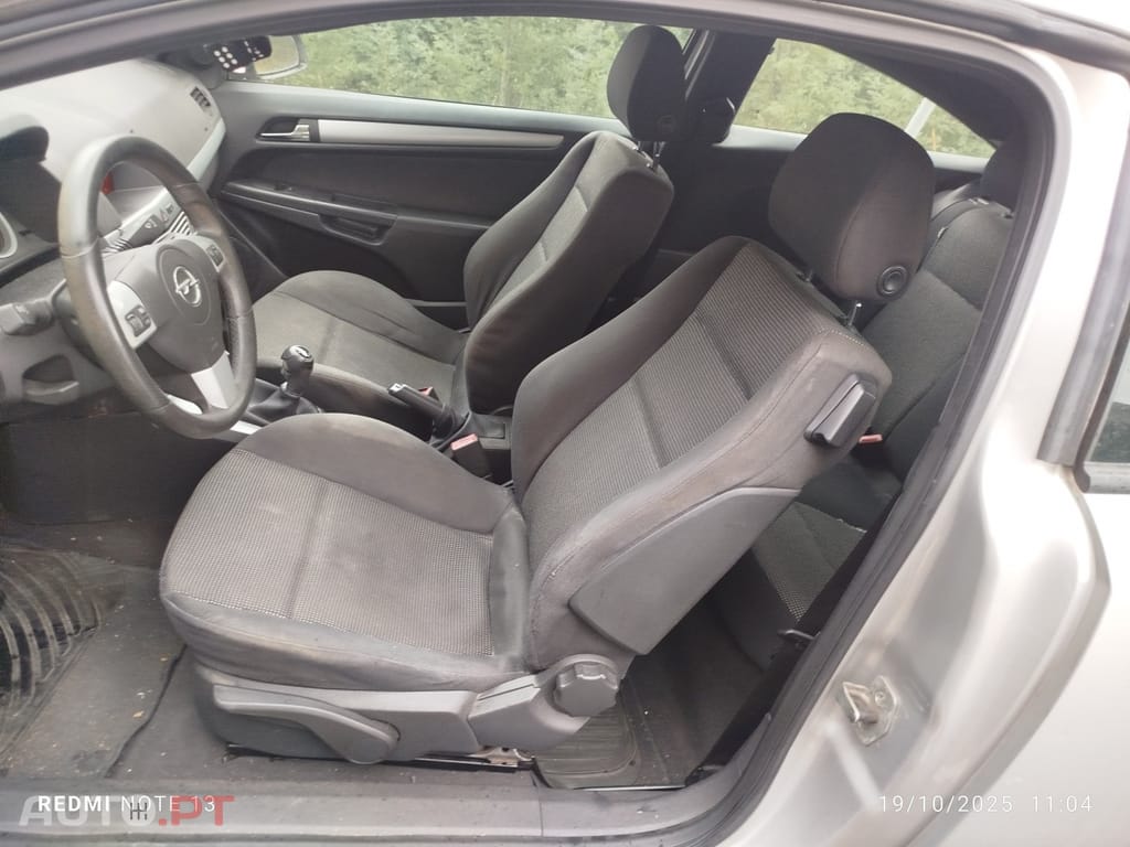 Opel Astra GTC 1.3 CDTi