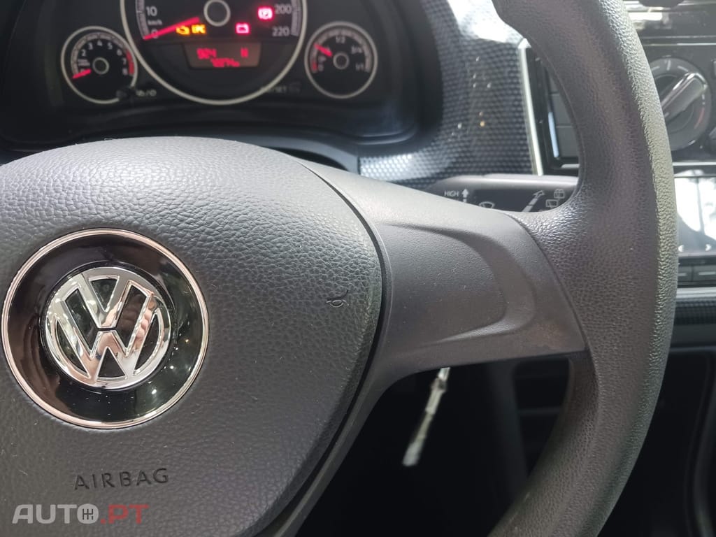 Volkswagen Up! 1.0 BMT Move Auto
