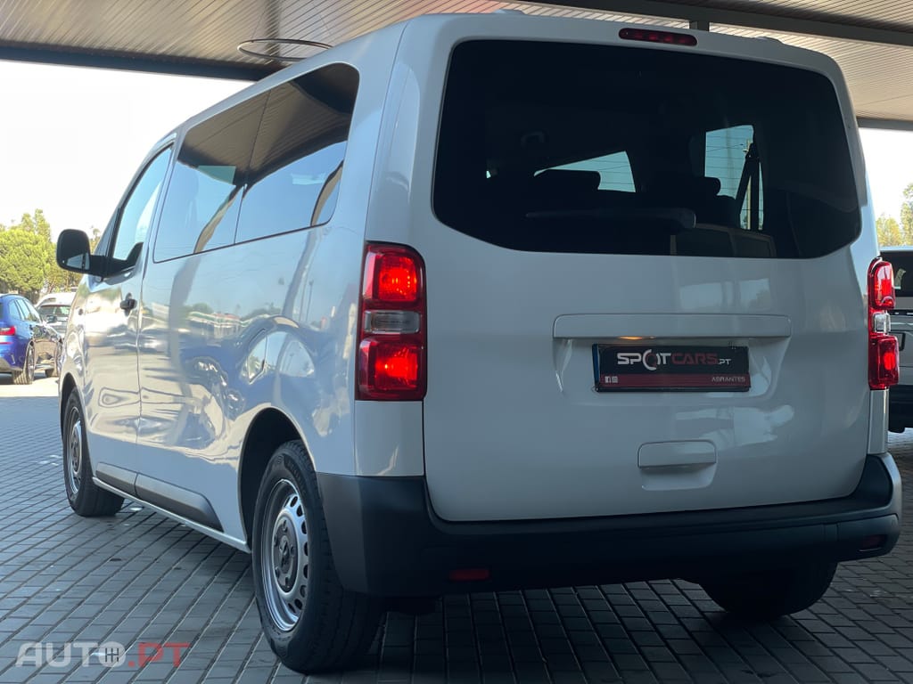 Peugeot Traveller 1.5 BlueHDi L2H1 Active Standard