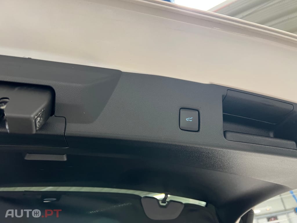 Ford Kuga 2.5 PHEV Vignale