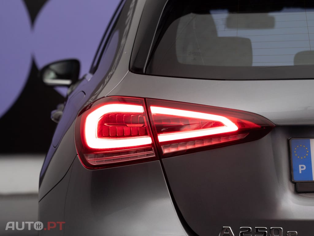 Mercedes-Benz A 250 e Style Plus