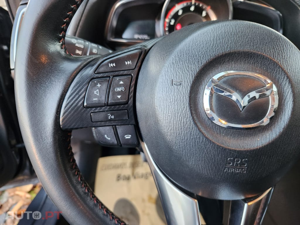 Mazda 3 1.5 Sky-D Excellence Navi