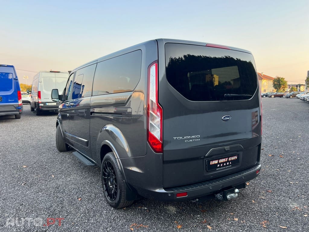 Ford Tourneo 2.0 TDCi Titanium Aut.