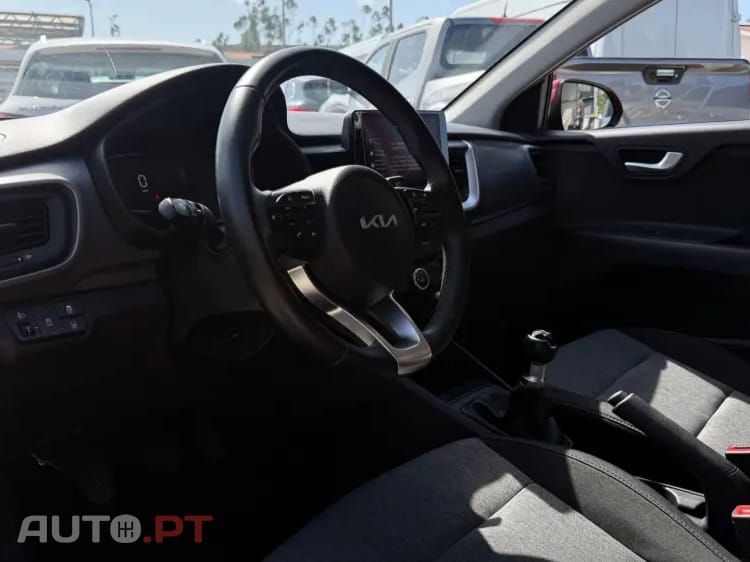 Kia Stonic 1.2 MPi Dynamic