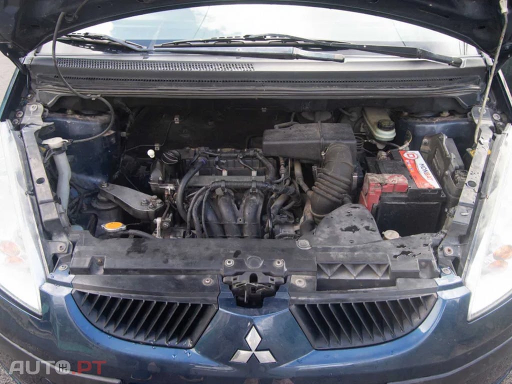 Mitsubishi Colt VI