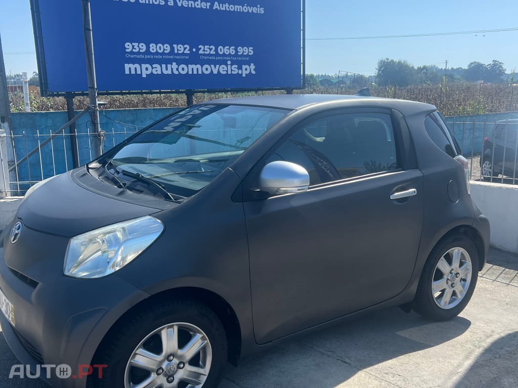 Toyota iQ 1.0 VVT-i