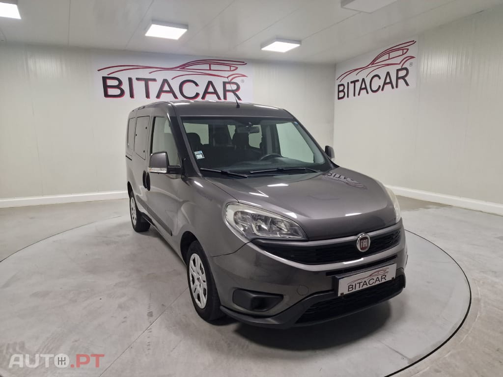 Fiat Doblo COMBI MAXI 1.3 MULTIJET 5 LUGARES