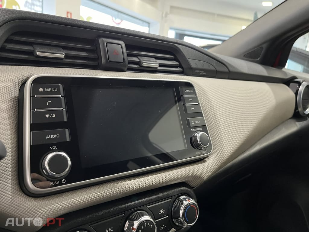 Nissan Micra 1.0 IG-T N-Connecta