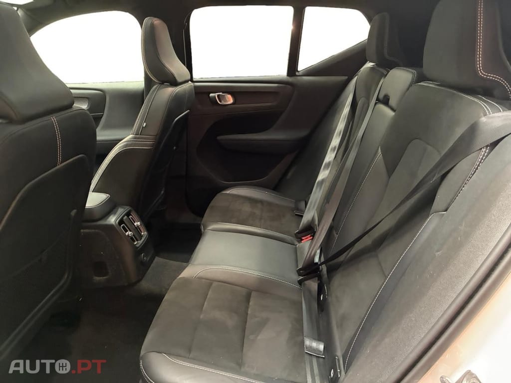 Volvo XC40 1.5 T5 PHEV R-Design
