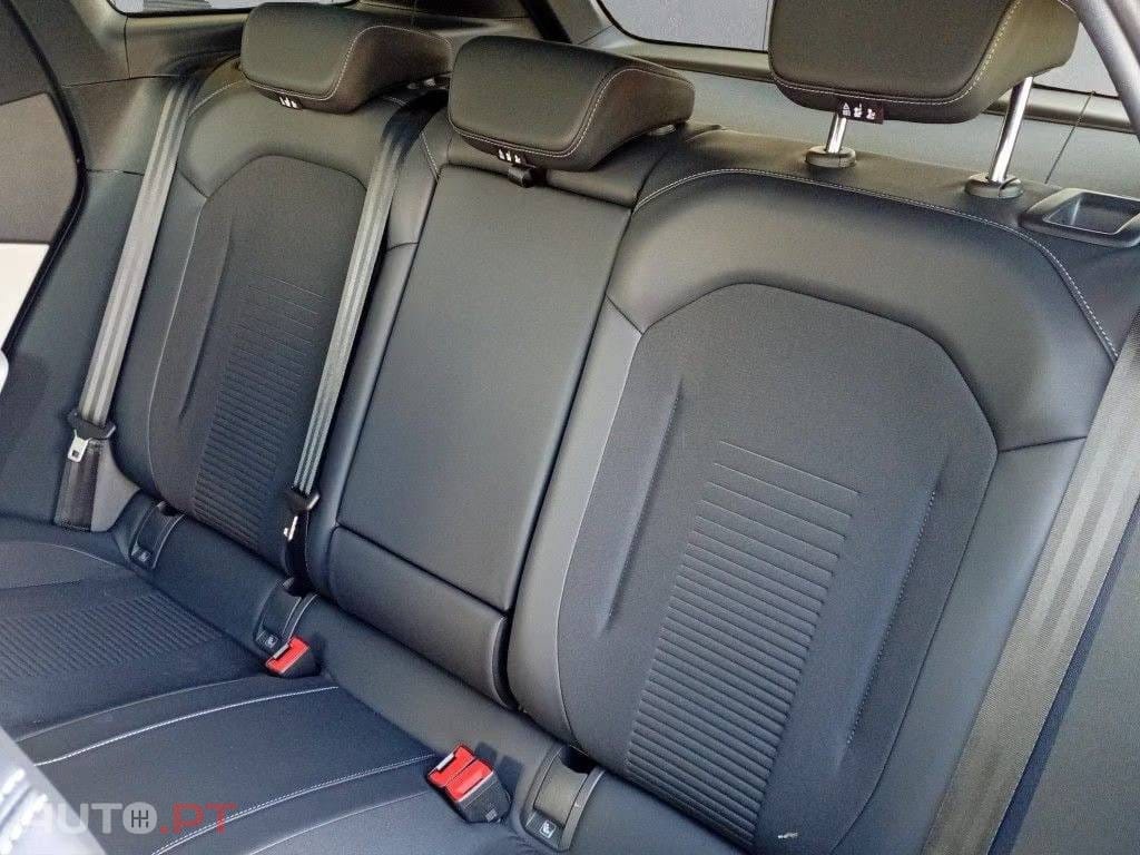 Ford Explorer 52 kWh Standard Range RWD