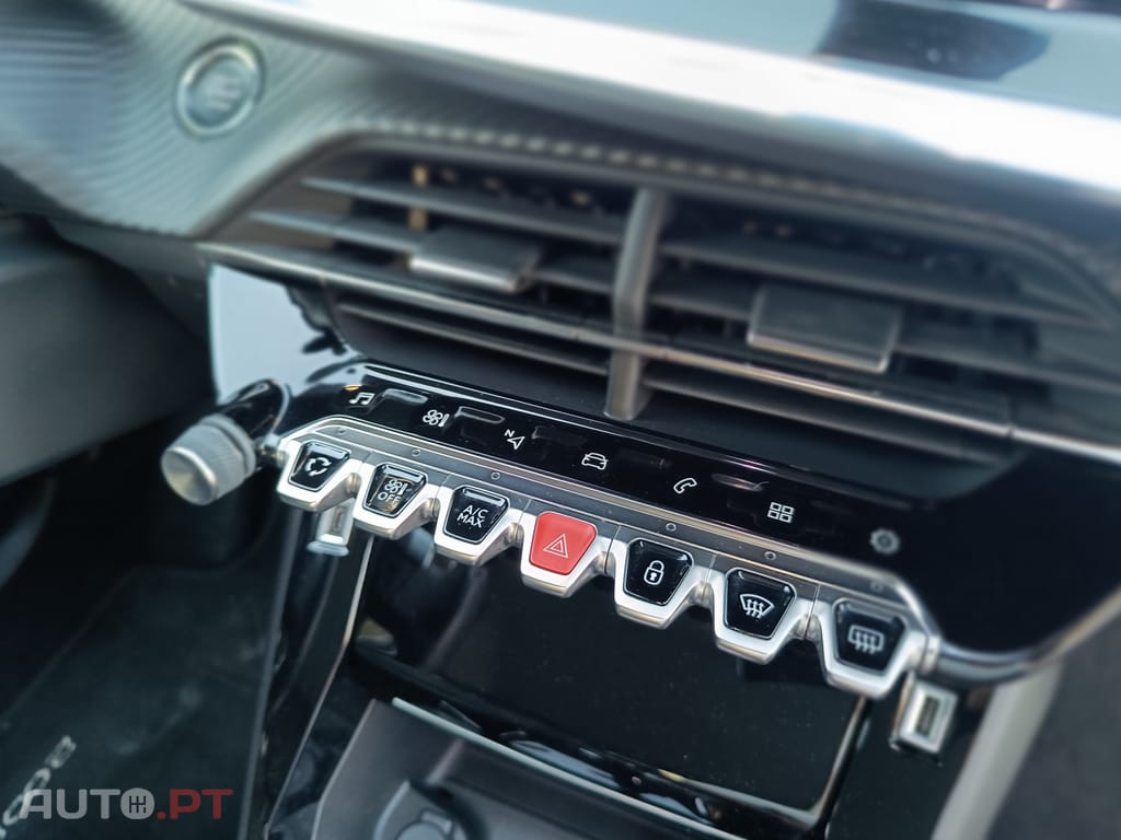 Peugeot 2008 1.2 PureTech Allure Pack EAT8