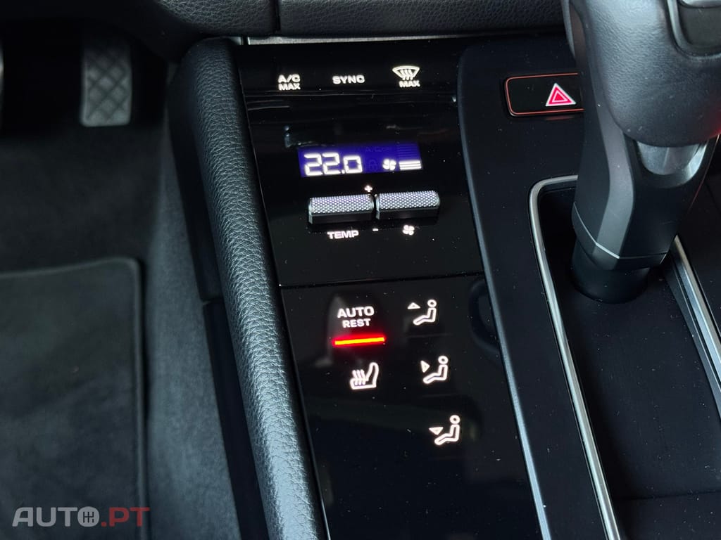 Porsche Macan T