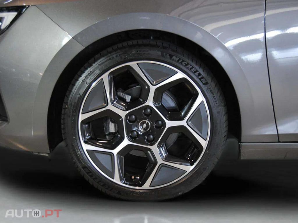 Opel Astra 1.2 T GS Aut.