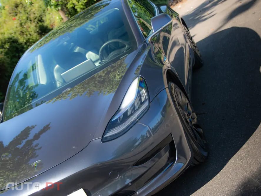 Tesla Model 3 Standard Range Plus RWD