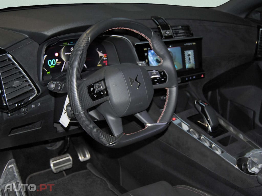 DS DS7 E-Tense Performance Line EAT8