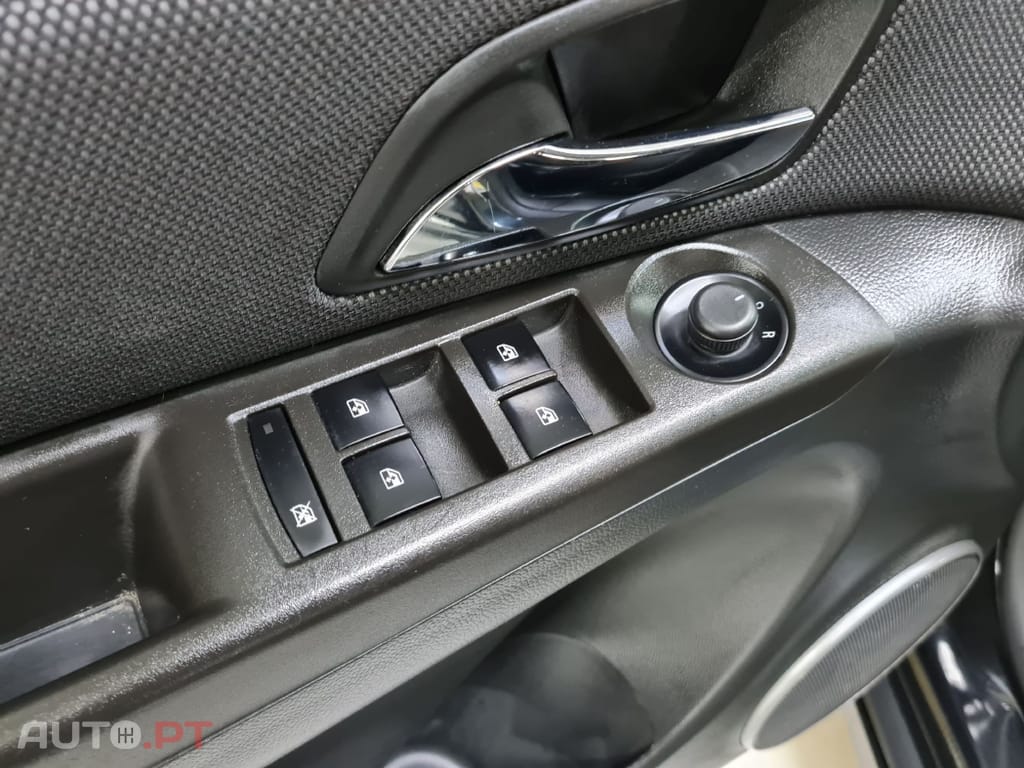 Chevrolet Cruze 1.7 LTZ