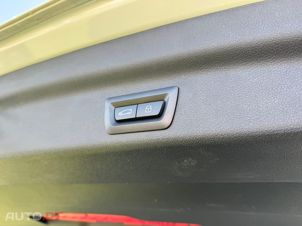 BMW X1 sDrive20i Pack Desportivo M