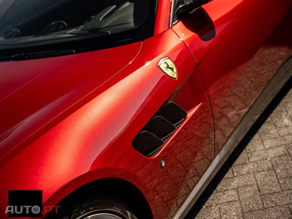 Ferrari California 4.3 V8