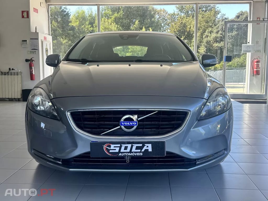 Volvo V40 1.6 D2 Momentum Eco