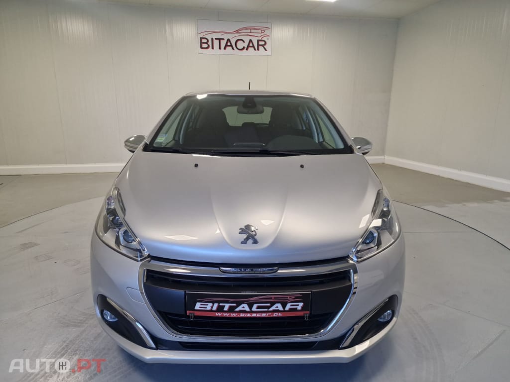 Peugeot 208 1.2 STYLE