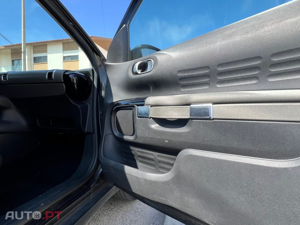 Citroen C4 Cactus 1.2 PureTech Shine Pack