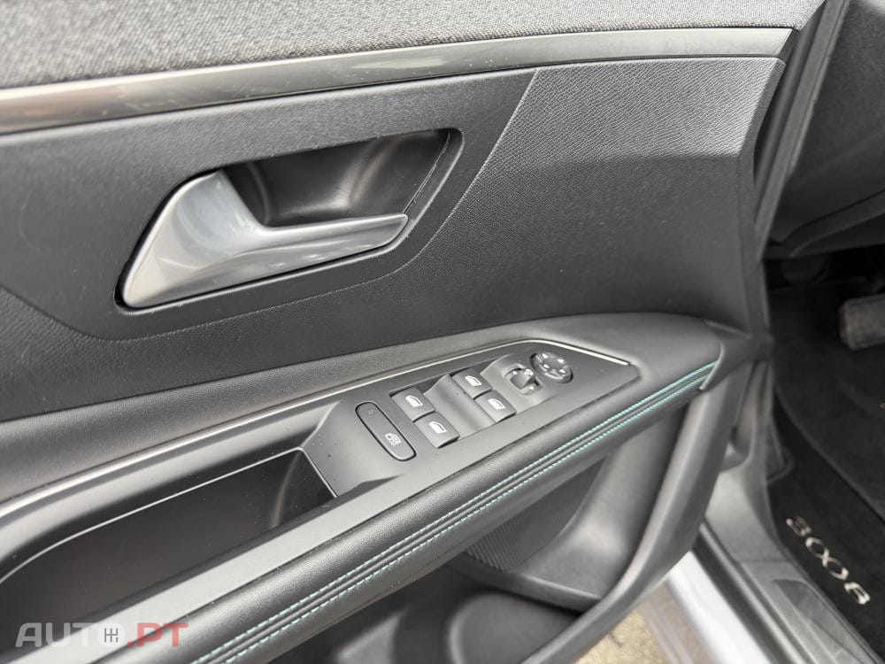 Peugeot 3008 1.2 PureTech Allure Pack EAT8