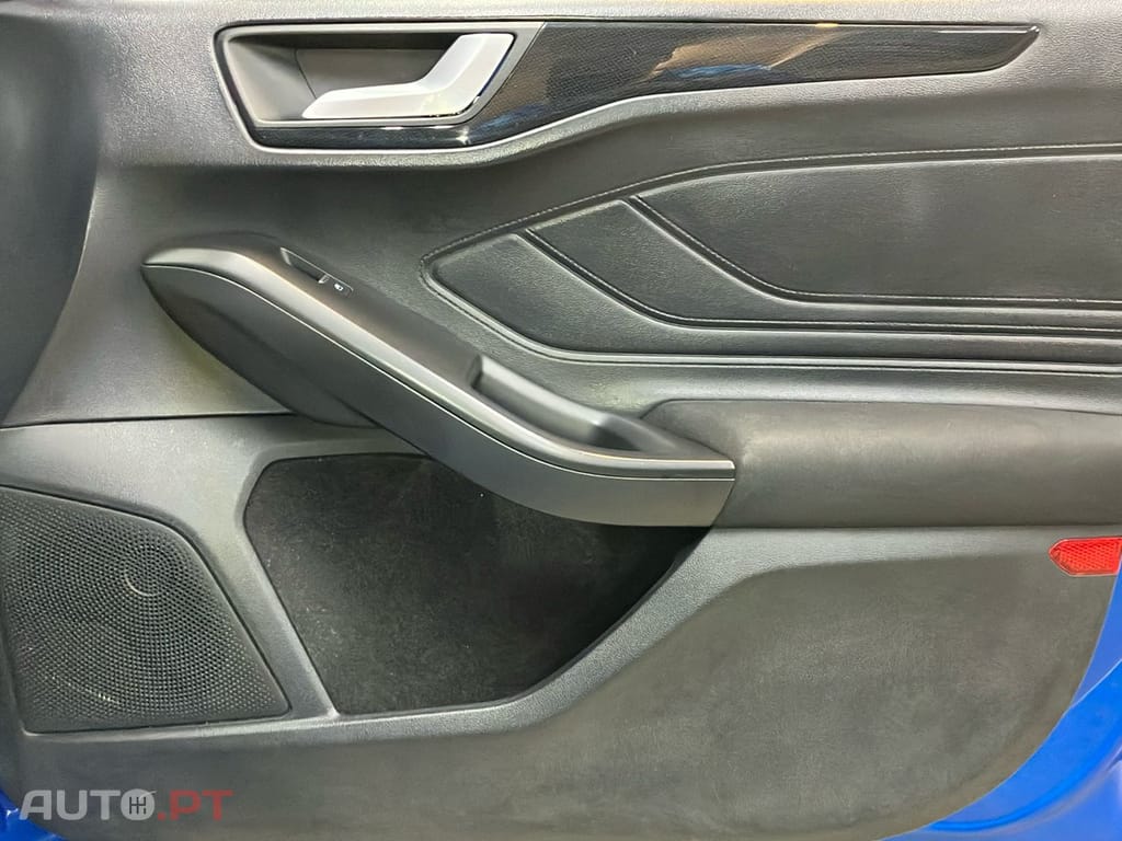Ford Focus 1.0 EcoBoost MHEV ST-Line