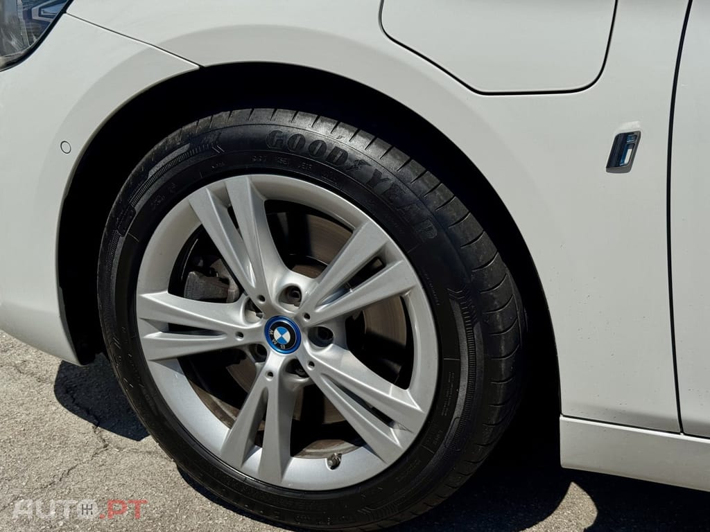 BMW 225 Line Sport
