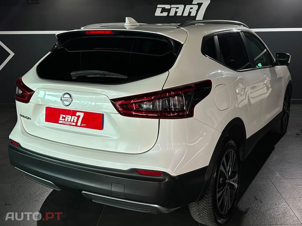 Nissan Qashqai 1.5 dCi N-Connecta J18