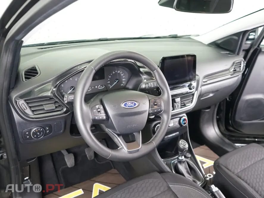 Ford Puma 1.0 EcoBoost Hybrid TITANIUM