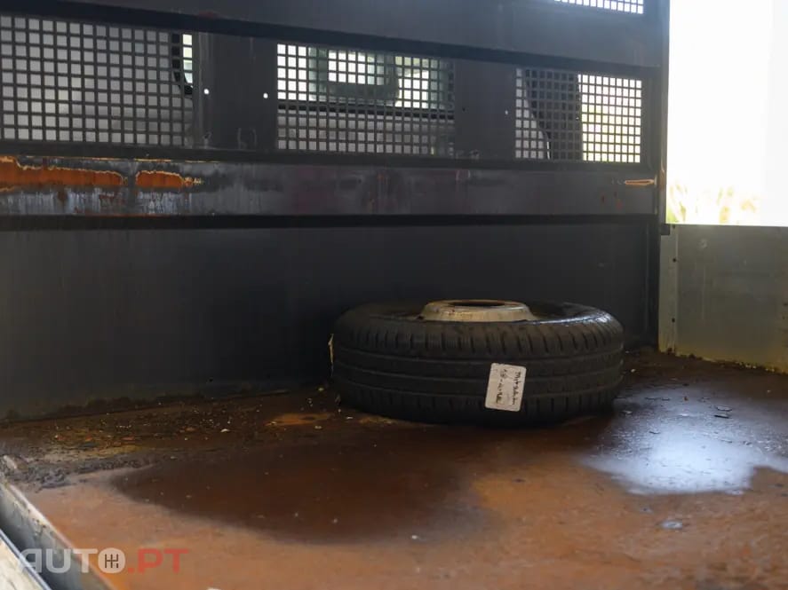 Mitsubishi Canter 3C13 c/ bascula