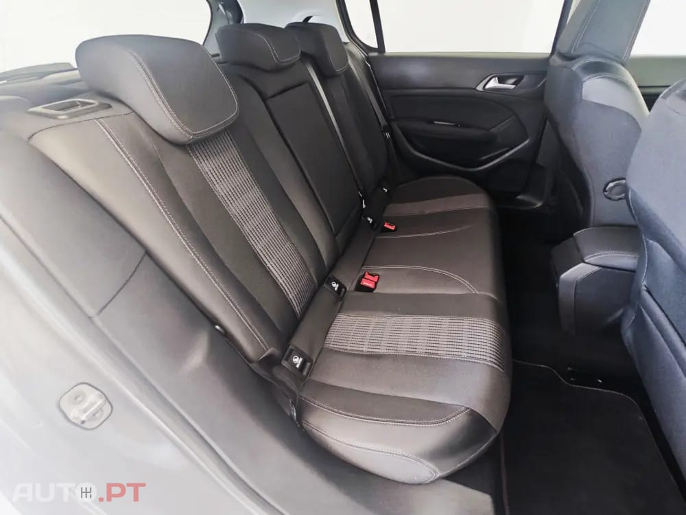Peugeot 308 PureTech 130 EAT8 Allure Pack