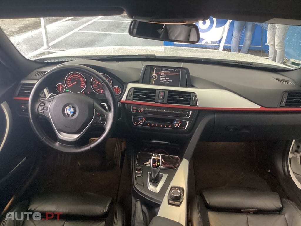 BMW 320 d Touring Auto