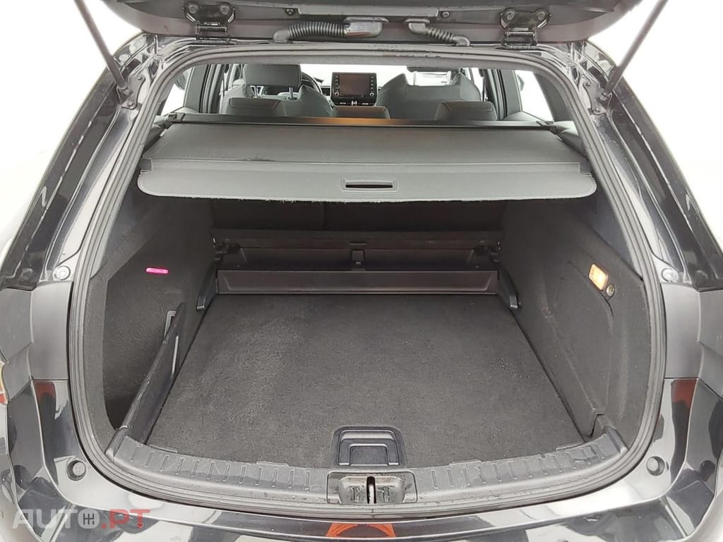 Toyota Corolla Touring Sports 2.0 Hybrid Dynamic Business