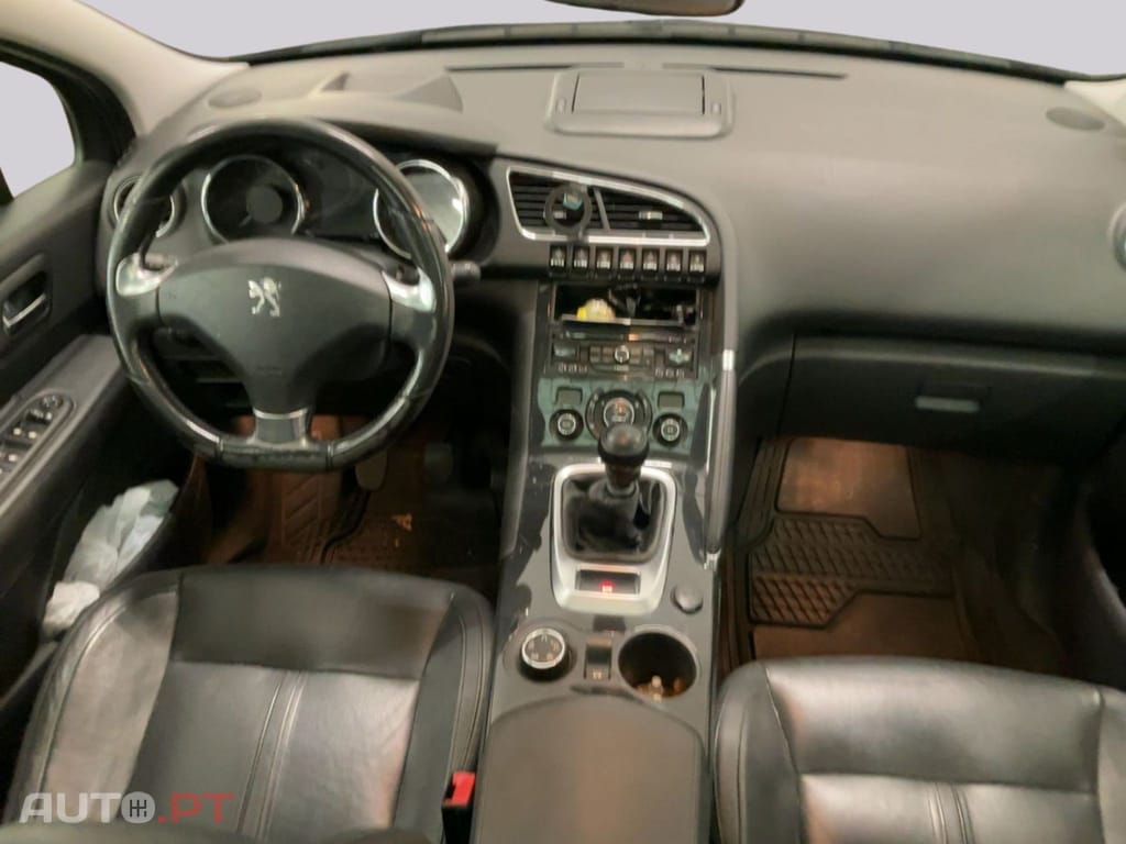 Peugeot 3008 1.2 e-THP Féline