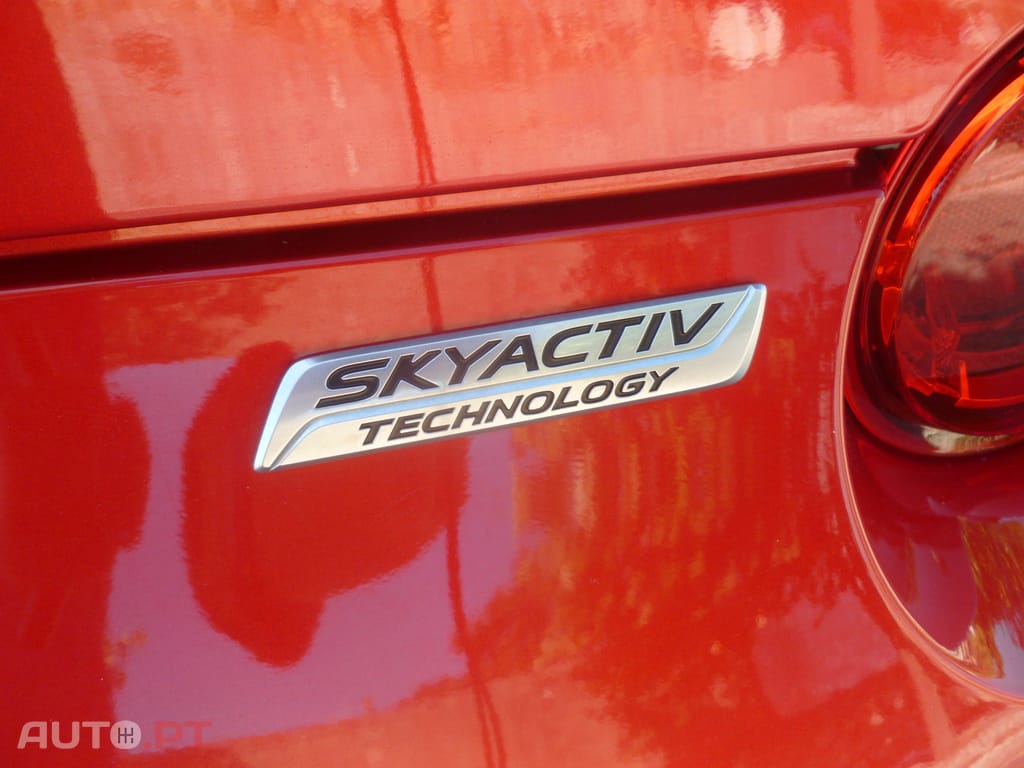 Mazda MX-5 1.5 SKYACTIV Technology Cabrio
