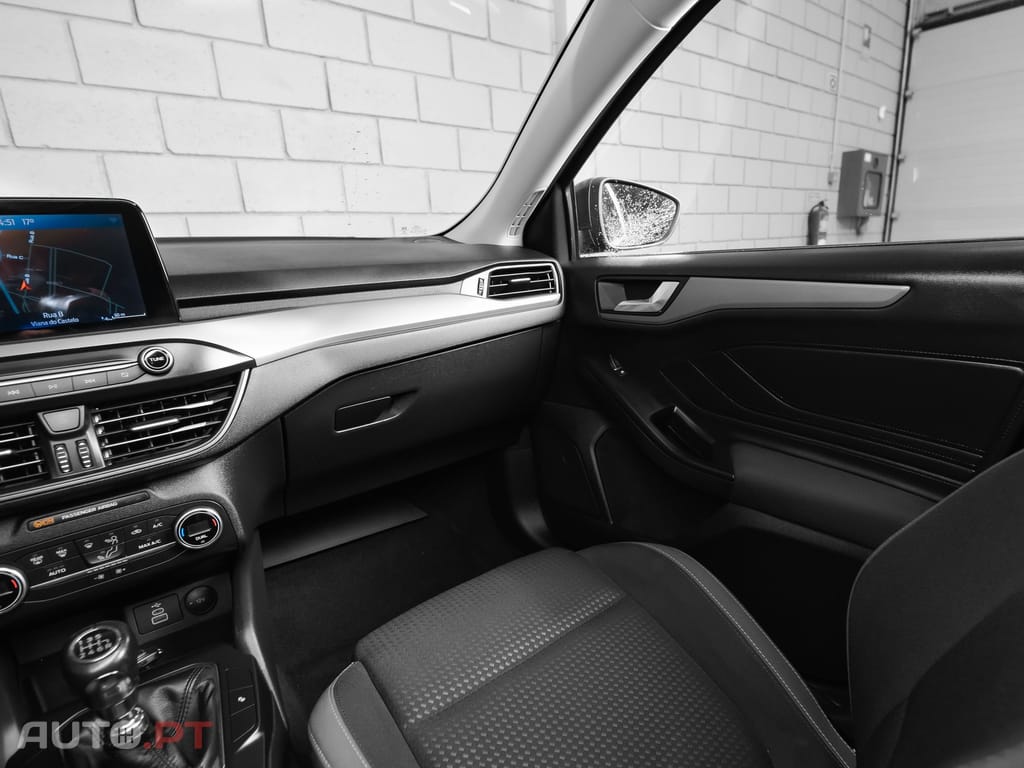 Ford Focus 1.0 EcoBoost MHEV Titanium