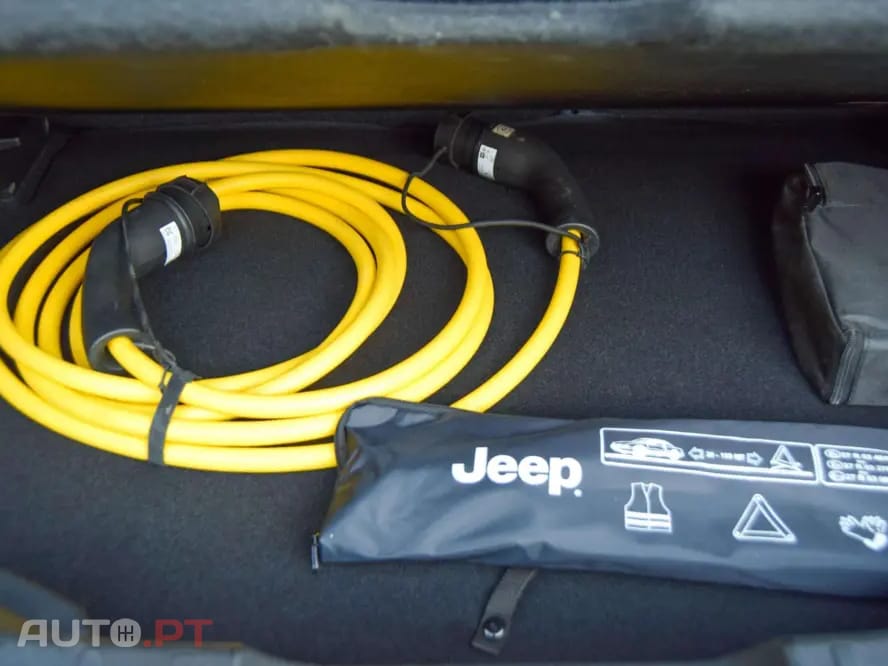 Jeep Avenger 54 kWh Summit