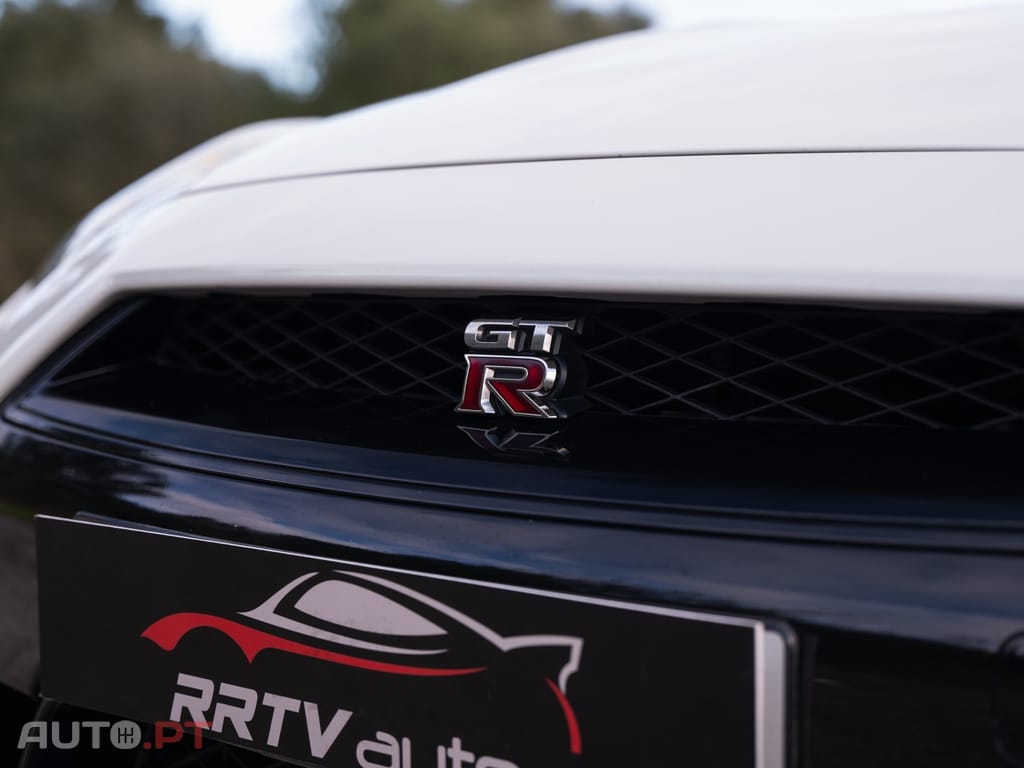 Nissan GT-R 3.8 V6 Black Edition