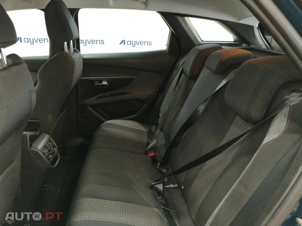 Peugeot 3008 1.5 BlueHDi Active Pack