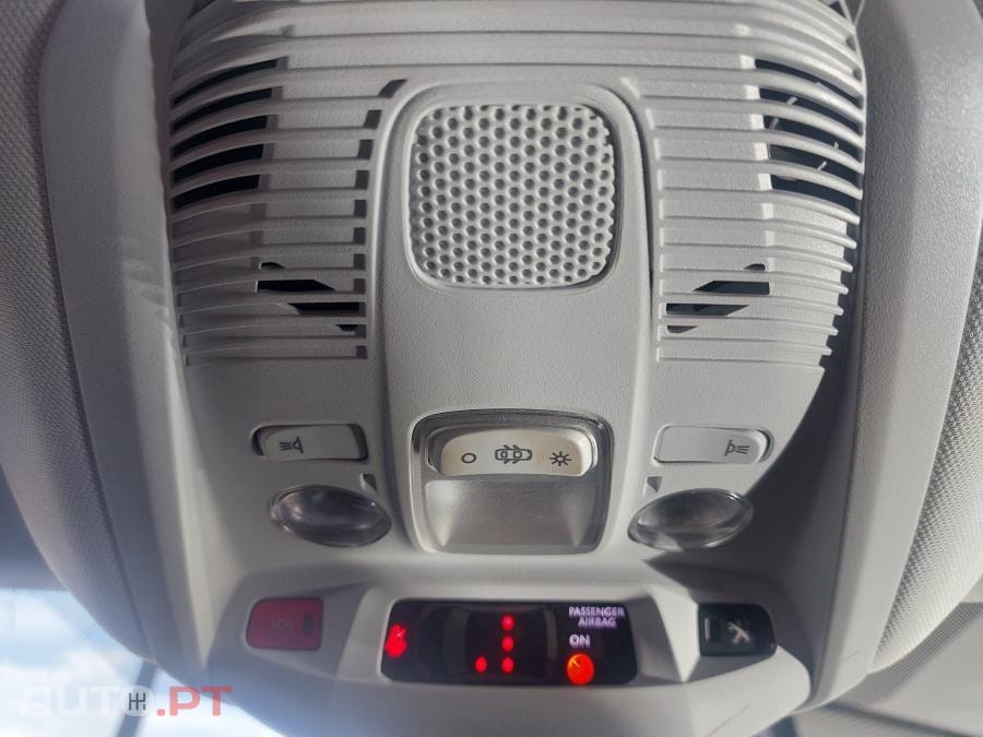 Peugeot 3008 1.5 BlueHDi Active