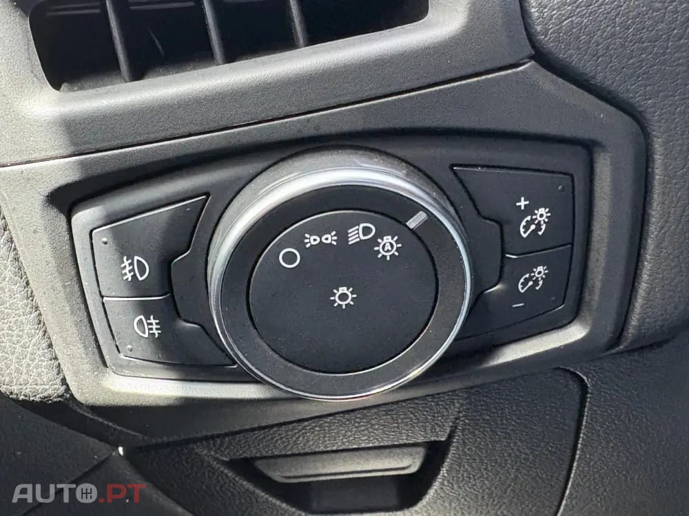 Ford Focus 2.0 EcoBoost ST c/ Pack Pele Desportiva