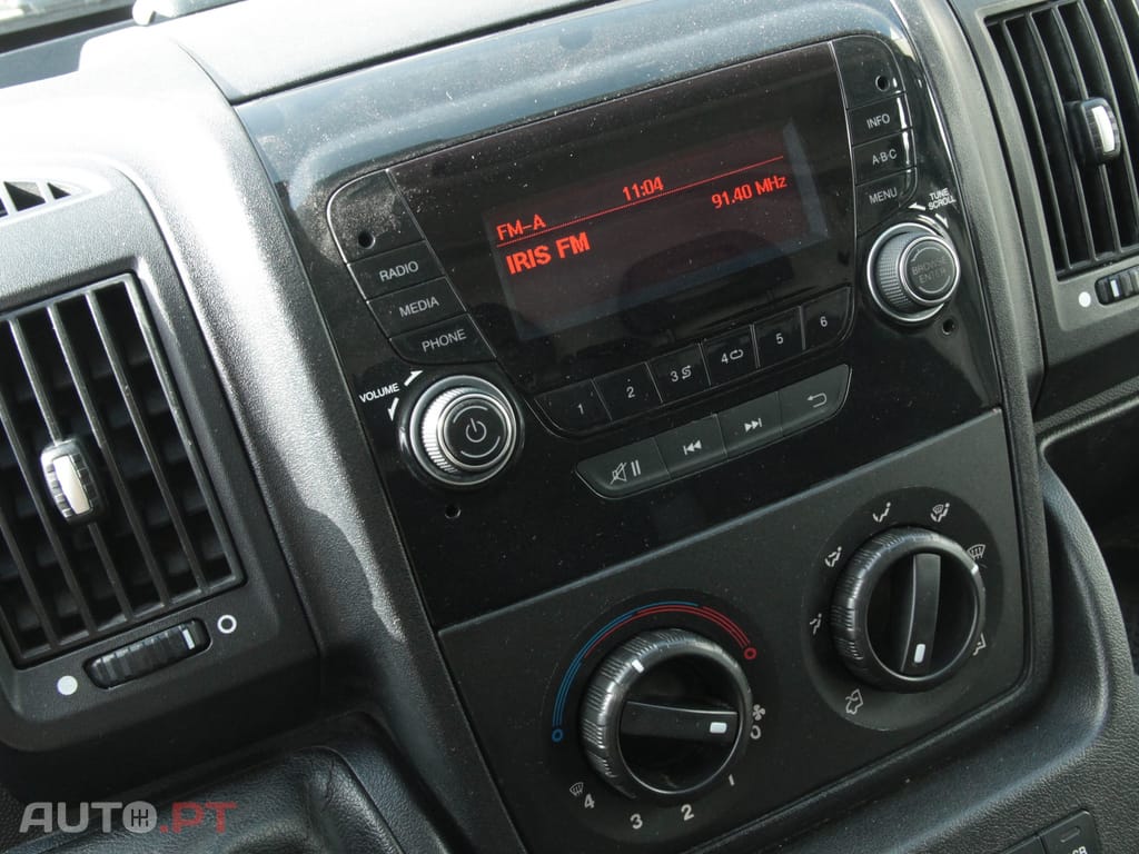 Peugeot Boxer 2.2 BlueHDi 330 L1H1 Pro