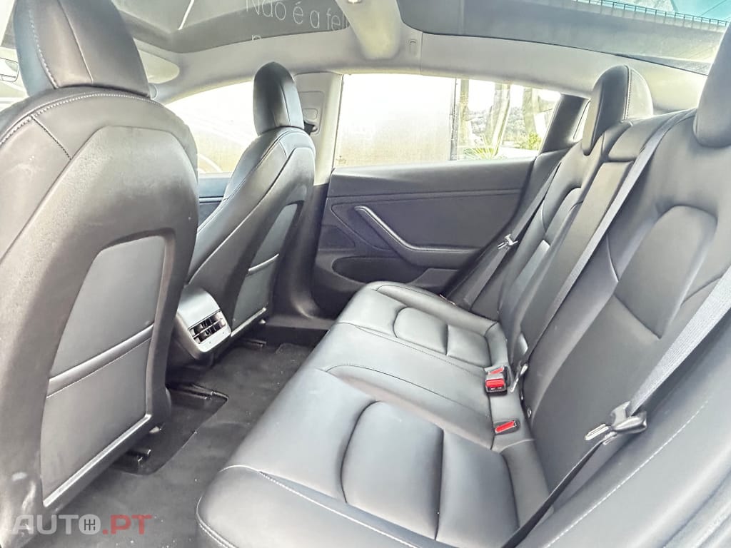 Tesla Model 3 Long-Range Dual Motor AWD