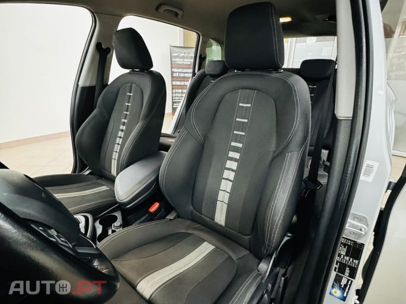 BMW 216 d 7L Line Sport