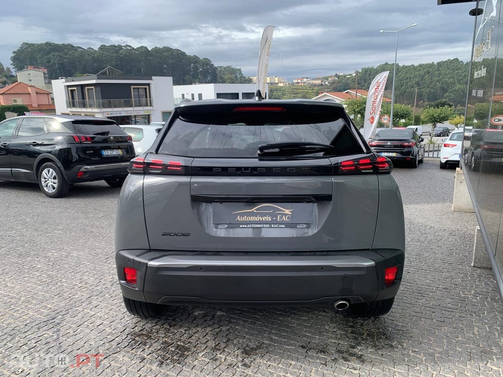 Peugeot 2008 1.5 BlueHDi Allure EAT8
