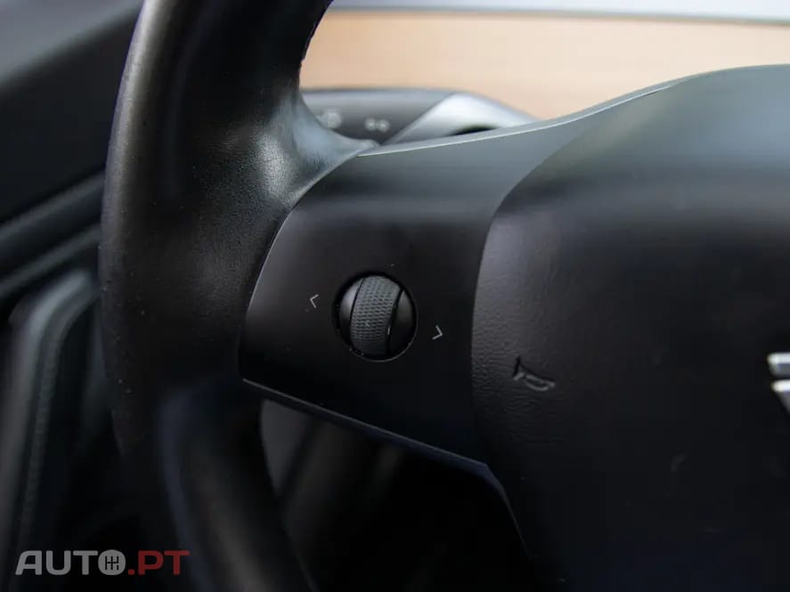 Tesla Model 3 Long-Range Dual Motor AWD