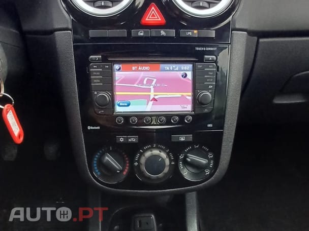 Opel Corsa 1.2 Enjoy FlexFuel