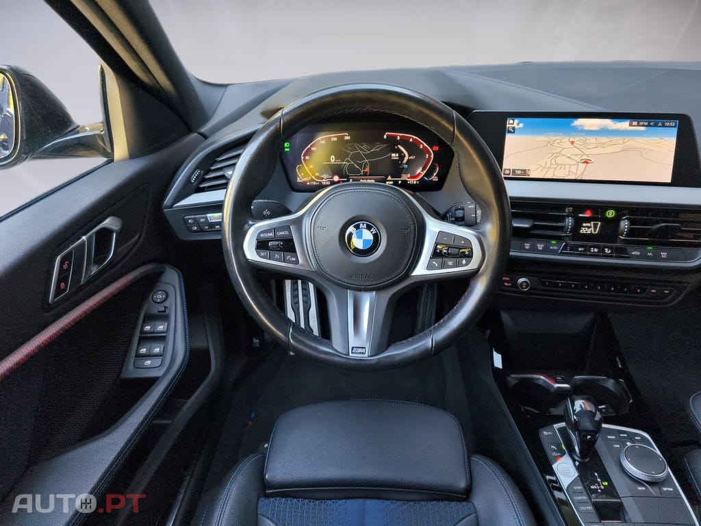 BMW 116 d Pack Desportivo M Auto