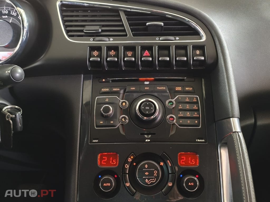 Peugeot 3008 2.0 HDi Hybrid4